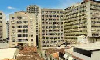 Imagem 7: Casa de condomínio para venda possui 310 metros quadrados com 3 quartos