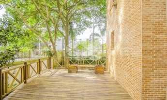 Imagem 2: Apartamento de 2 Dormitórios à Venda no Bairro Tristeza - Alto Padrão e Lazer Completo