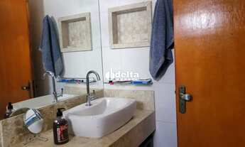 Imagem 5: Casa residencial disponível para venda no bairro Santa Rosa em Uberlândia-MG