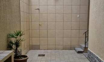 Imagem 4: Casa no bairro JD. Veneza em Volta Redonda com 4 quartos sendo 3 suítes, 2 salas