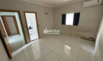 Imagem 4: Casa residencial com 2 quartos sendo 1 suíte disponível para Locação no bairro Jardim Euro