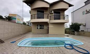 Imagem: Sobrado 350m² Ariribá, 5 Dormitórios