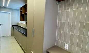 Imagem 2: Impecavelmente reformado e mobiliado, na rua mais desejada do Leblon.130m2 de bom gosto e