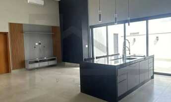 Imagem 7: Imóvel para aluguel tem 10 metros quadrados com 1 quarto