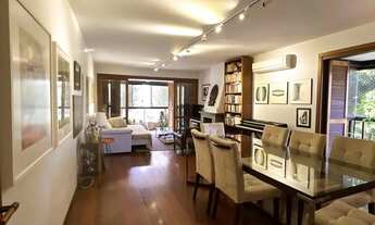 Imagem 2: Apartamento com 3 dormitórios, sendo 1 suíte, lareira e 2 vagas no Menino Deus