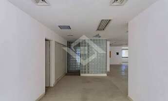 Imagem 4: Andar Corporativo 580m² na Principal Via do Centro com Ar Central