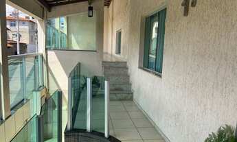 Imagem 6: Excelente casa estruturada, localização privilegiada com uma loja comercial