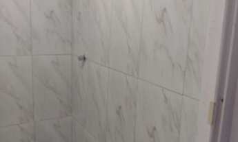 Imagem 4: A casa está localizado no bairro Vila São Luís, em Duque de Caxias. Tem 30 metros quadrado