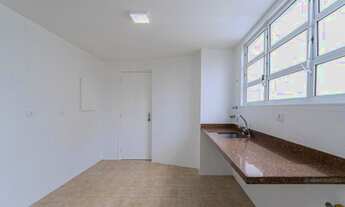 Imagem 2: Apartamento de 3 Dormitórios na Rua Artur de Azevedo