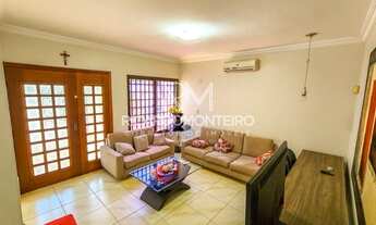 Imagem 4: Casa com 5 quartos sendo 3 suítes