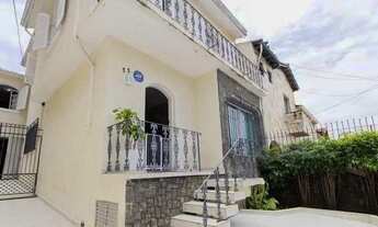 Imagem 2: Casa de 4 Dormitórios na Rua Doutor José Maria do Vale