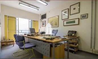 Imagem: Casa à venda com 180m², 3 quartos e 2