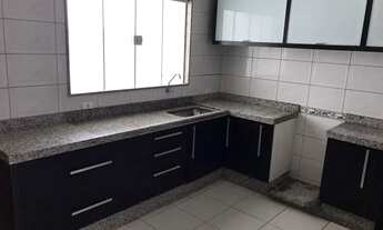 Imagem: Casa Duplex, com 2 qts, sendo 2 Suítes