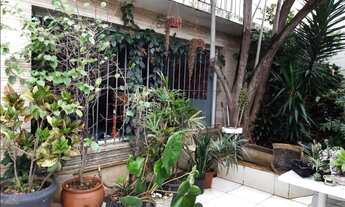 Imagem 2: Casa de 3 Dormitórios na Avenida Ceci