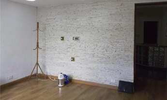 Imagem 2: Casa de 3 Dormitórios na Rua Estado de Israel