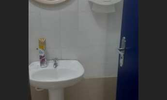 Imagem 4: /Alugo sala comercial no Vieiralves com Modulados - climatizada - água e luz incluso