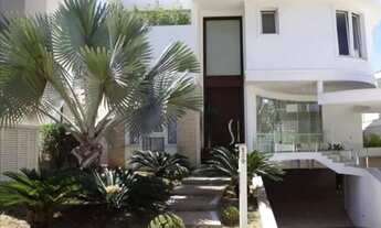 Imagem 2: Casa de condomínio sobrado para aluguel e venda possui 607 metros quadrados com 6 quartos