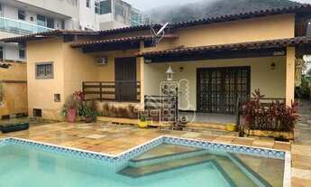 Imagem 2: Casa com 3 dormitórios à venda, 280 m² por R$ 950.000,00 - Itaipu - Niterói/RJ