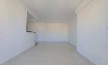 Imagem 5: BELÍSSIMO APARTAMENTO, AMPLO, ACABAMENTO FINO E COM 90 METROS DO MAR (LER A DESCROÇÃO