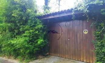 Imagem 2: CASA DE RUA NO MIOLO DA GRANJA VIANA