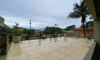 Imagem 2: Apartamento com 2 dormitórios para venda à 3 minutos de distância da praia - Conceição de