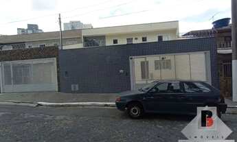 Imagem: Sobrado com 2 suítes, churrasqueira e 3