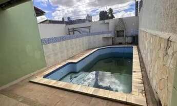 Imagem 6: Alugo Casa Ampla com 3/4 e uma dependência, na Santa Mônica 1; Com Piscina e Closet