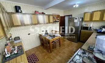 Imagem 7: Sobrado com três dormitórios, área gourmet e 1 suíte com closet e varanda