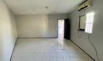 Imagem 4: Casa para aluguel possui 60 metros quadrados com 2 quartos em Jardim das Oliveiras - Forta