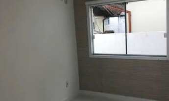 Imagem 2: Apartamento para Venda em Florianópolis, Carianos, 2 dormitórios, 1 banheiro, 1 vaga