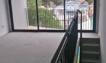 Imagem 5: Apartamento duplex, 01 dormitório (suite), semi novo, com sacada, fundos. loocalizada na R