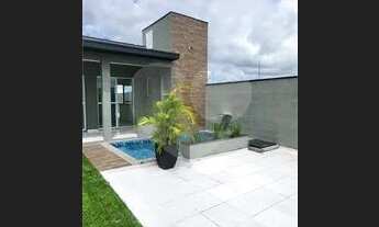 Imagem 3: Casa térrea com três dormitórios e piscina em Atibaia apenas 50 minutos de São Paulo