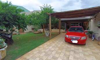 Imagem: Casa Sozinha No Lote No Ville De France