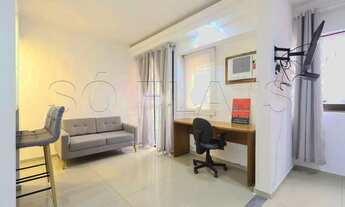 Imagem 3: Flat totalmente equipado no Q.I, com 1 dormitório e 1 vaga em Moema, disponível para locaç