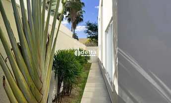 Imagem 9: Casa residencial em condomínio disponível para venda no bairro Jardim Sul em Uberlândia-MG