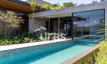 Imagem 3: Casa Semi-Térrea com Elevador no Jardins Munique