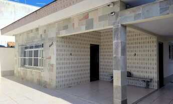 Imagem 2: CASA NO CAIÇARA COM 3 QUARTOS E EDICULA