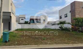 Imagem: Terreno de 303,75 m² em condomínio de