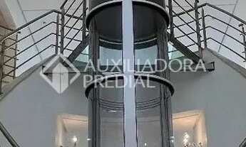 Imagem 4: Casa de alto padrão no Residencial Saint Barth - Cacupé