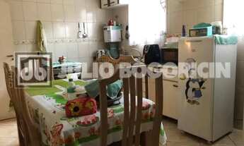 Imagem 7: Taquara/ Jacarepaguá/ Excelente casa Condominio / Duplex/ Vazia/ 03 dormitórios/ 02 vagas