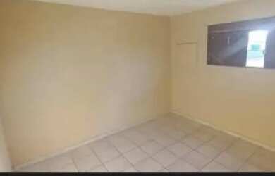 Imagem 4: 1º Andar Bem Localizado