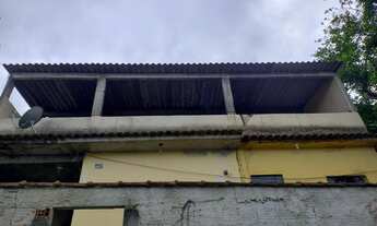 Imagem: Alugo casa de 2° andar. Dois quartos. Em