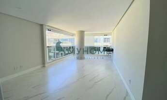 Imagem: Apartamento à Venda 3 Quartos com Varanda