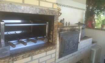 Imagem 2: Imóvel para aluguel possui 300 metros quadrados com 5 quartos