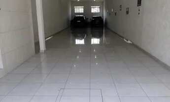 Imagem: Salão Comercial com casa em cima Jardim