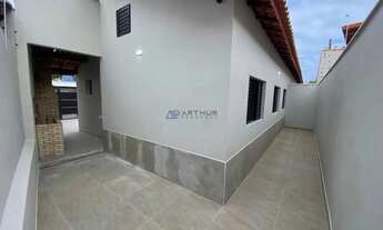 Imagem 3: Casa à venda em Mongaguá no bairro Itaguaí com 3 dormitórios e com Piscina