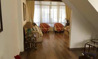 Imagem 2: Casa de 4 Dormitórios na Avenida Odila