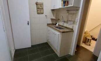 Imagem 5: Apartamento para venda tem 70 metros quadrados com 2 quartos em Copacabana - Rio de Janeir