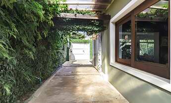 Imagem 6: Espaço, conforto e privacidade são alguns do atributos dessa charmosa casa