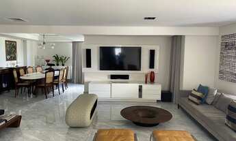 Imagem 2: Apartamento para venda possui 215 metros quadrados com 3 quartos em Boa Viagem - Recife